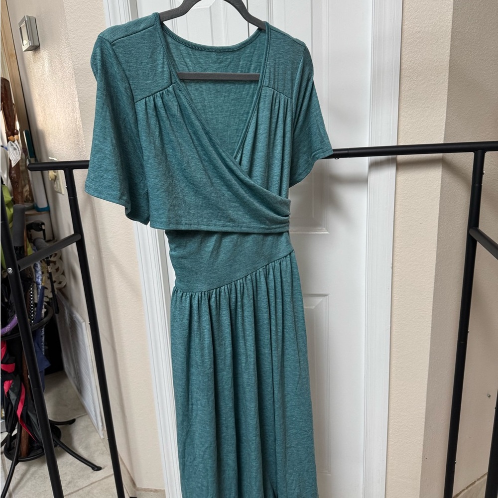 Chic Teal Midi Dress